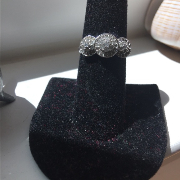 Diamond Ring - Picture 4 of 7